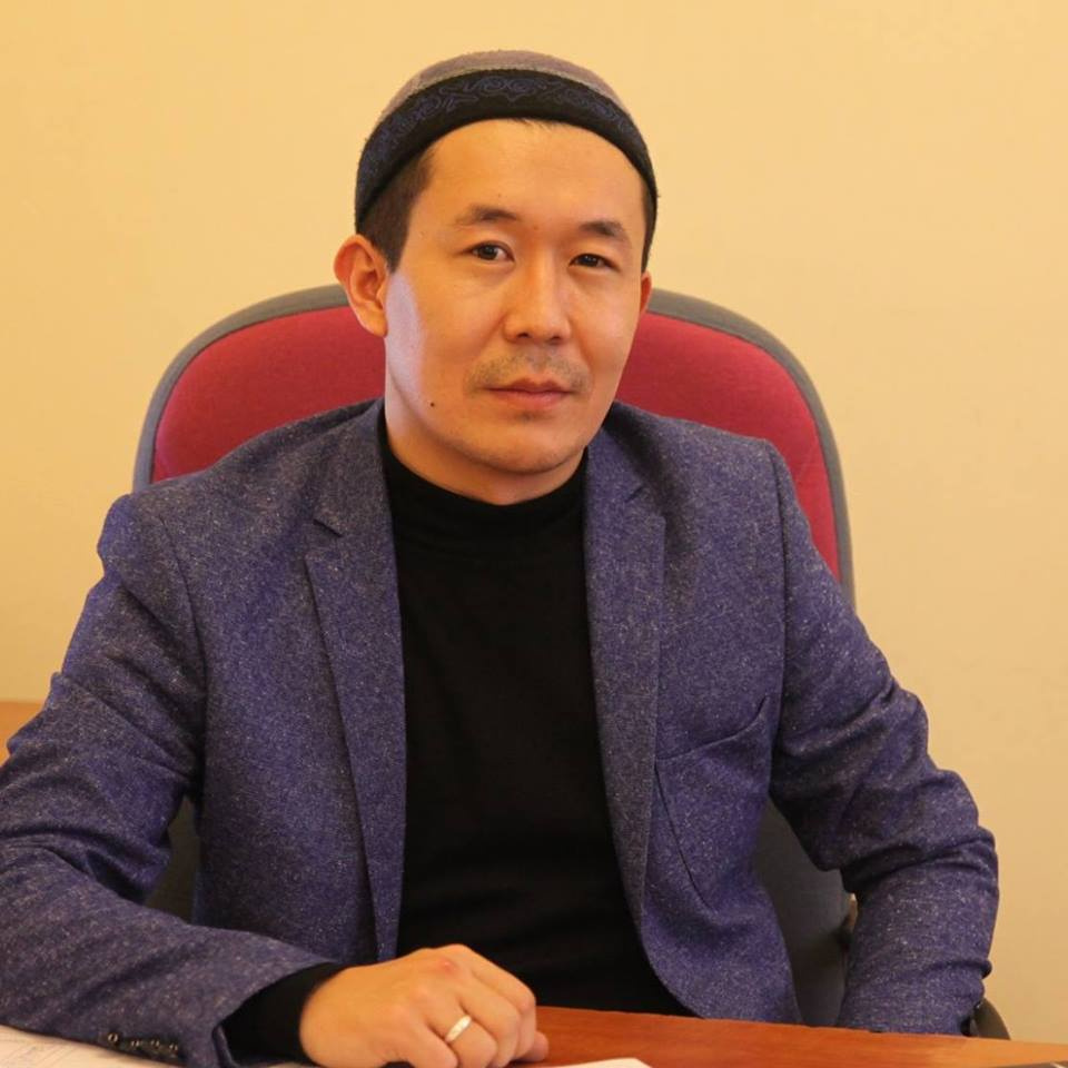 Хасен абаев. Малик хасенов квн. Абай хасенов жена. Хасен абаев. Хасен абаев.