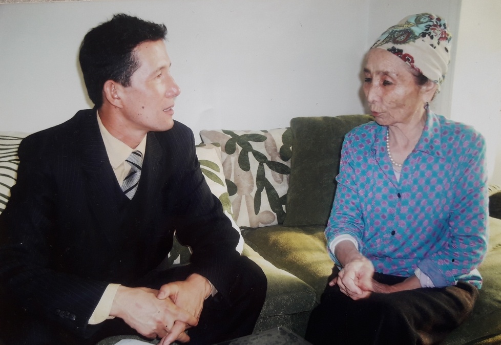 Украинада ұйықтап жатқан балапанды сиқырлау