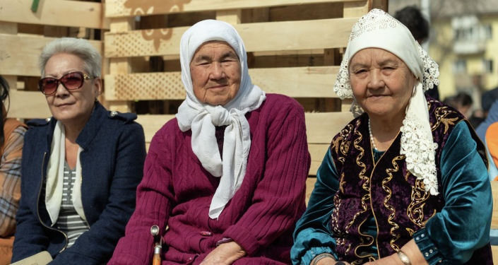 Әйелім үштікті қалайды.