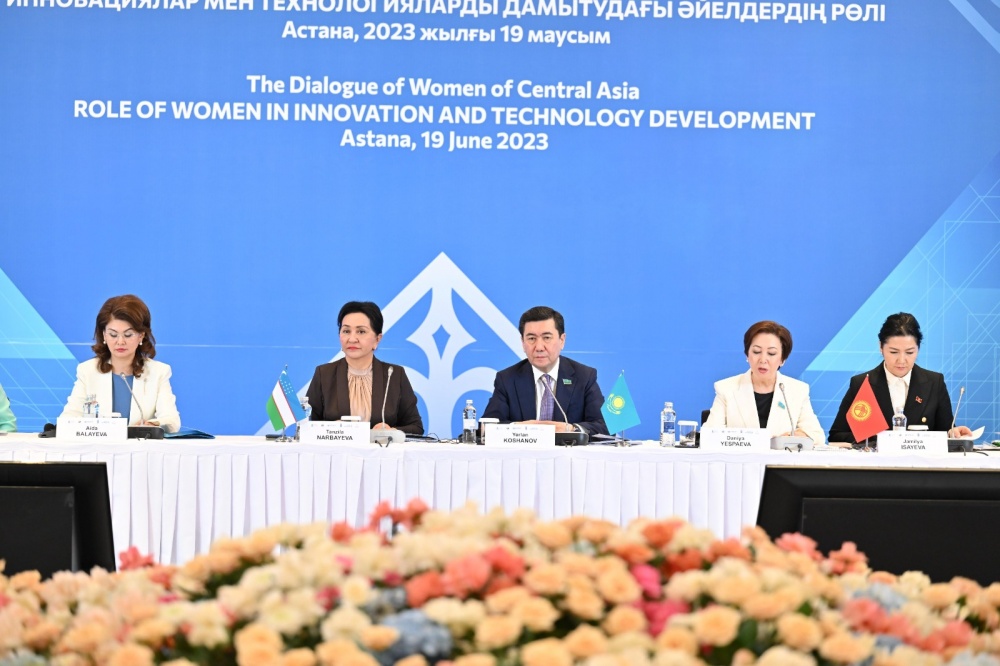 Жыныстық қатынас кезінде ауырсынуды не тудырады? Жапон порносы бірінші рет