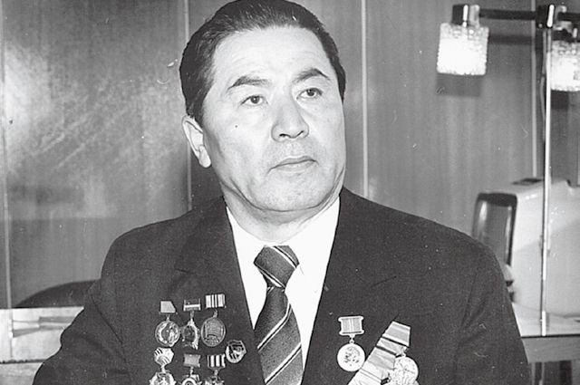 Орыс лесбиянка порнографиясы бар балағат сөздер Көршімен үйдегі анальді секс